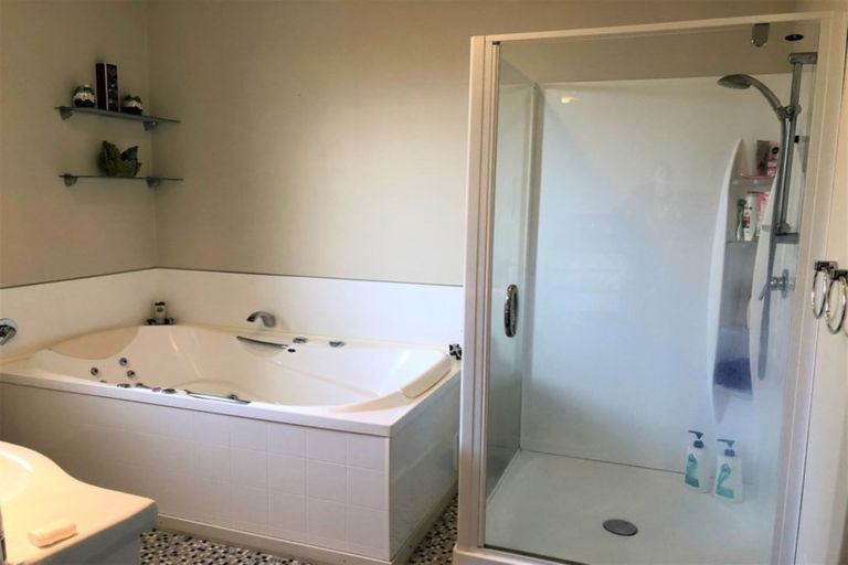 Photo of property in 49 Lowestoft Street, Balclutha, 9230