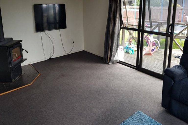 Photo of property in 54 Momorangi Crescent, Redwood, Christchurch, 8051