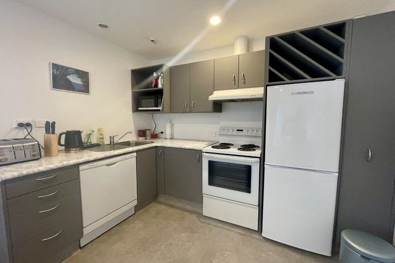 Photo of property in Capital Hill Apartments, 25/54 Hill Street, Thorndon, Wellington, 6011