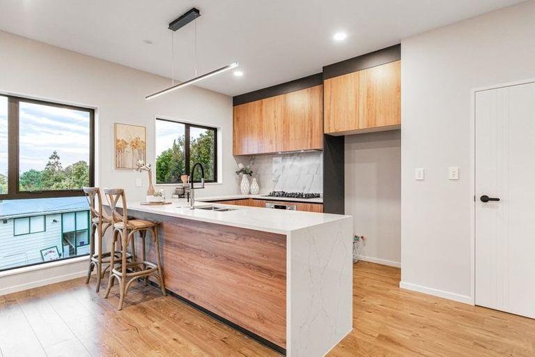 Photo of property in 185a Browns Bay Road, Browns Bay, Auckland, 0630