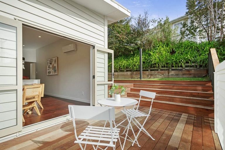 Photo of property in 21a Mahoe Street, Tawa, Wellington, 5028