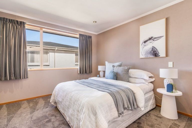 Photo of property in 27 Eglinton Street, Winton, 9720