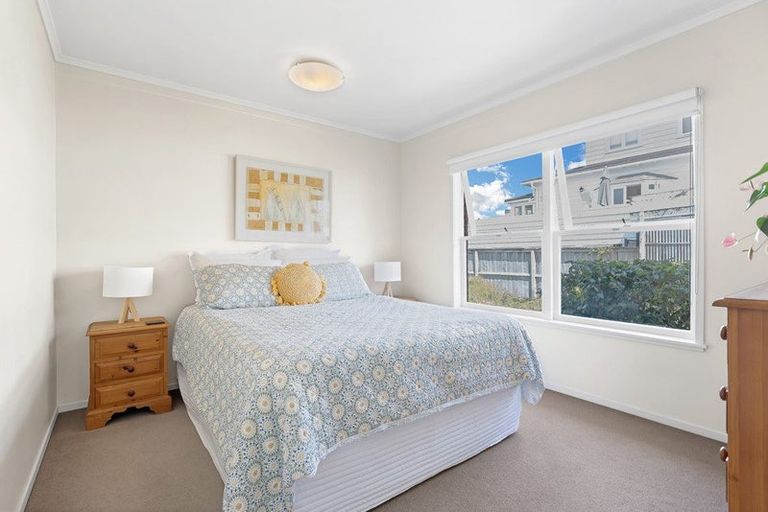 Photo of property in 1/15 Northboro Road, Hauraki, Auckland, 0622