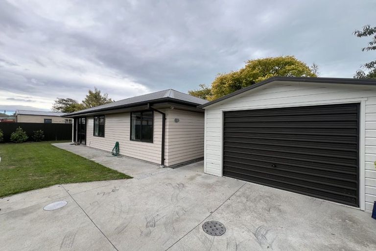 Photo of property in 2/141 Cuthberts Road, Aranui, Christchurch, 8061
