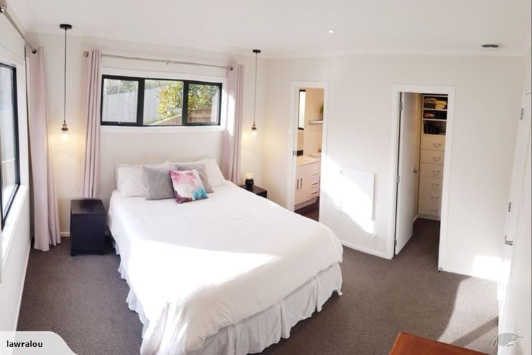 Photo of property in 49 Saunders Close, Whitby, Porirua, 5024