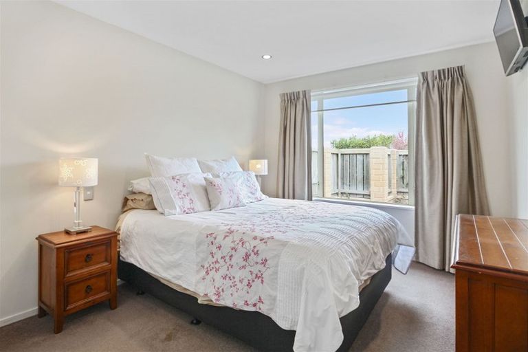 Photo of property in 23a Grassmere Street, Papanui, Christchurch, 8052