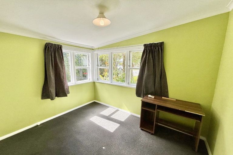 Photo of property in 8 Richard Street, Belmont, Lower Hutt, 5010