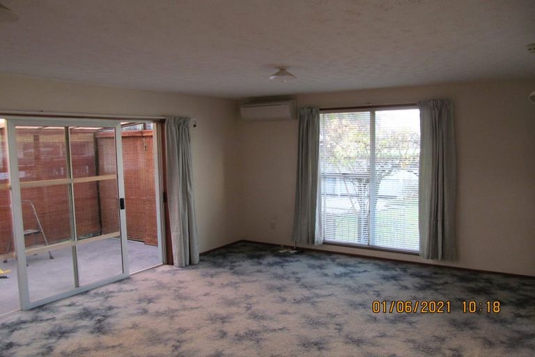 Photo of property in 35 Buckleys Road, Rangiora, 7400