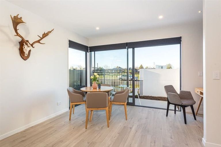 Photo of property in 77 Manakura Street, Russley, Christchurch, 8042