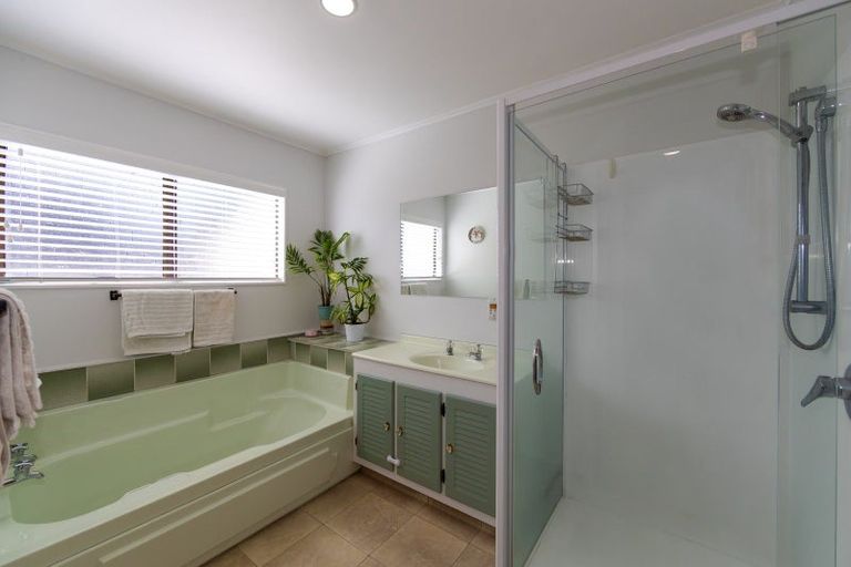 Photo of property in 7 Avenue Road, Greenmeadows, Napier, 4112