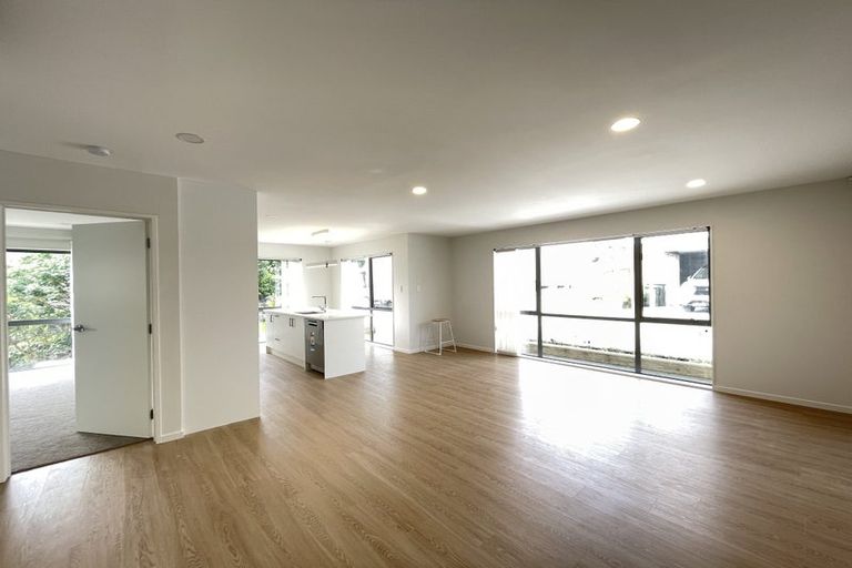 Photo of property in 13b Stott Avenue, Birkdale, Auckland, 0626
