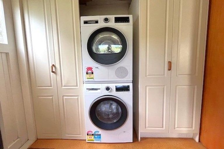 Photo of property in 14 Haast Close, Kelson, Lower Hutt, 5010