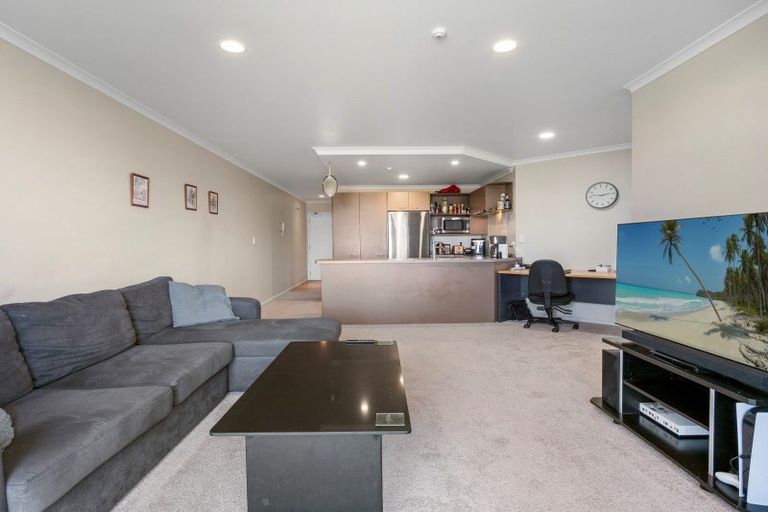 Photo of property in Paramount Apartments, 25/281 Maunganui Road, Mount Maunganui, 3116