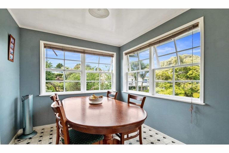 Photo of property in 4 Anich Road, Massey, Auckland, 0614