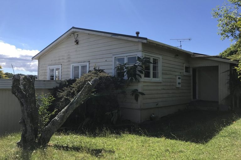 Photo of property in 21 Oteha Valley Road, Northcross, Auckland, 0632