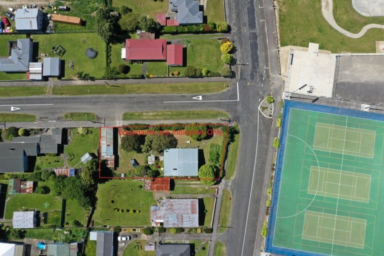 Photo of property in 52 Tyndall Street, Pahiatua, 4910