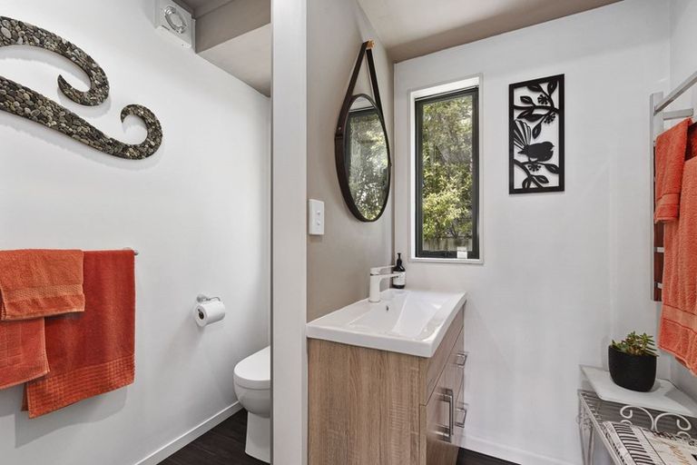 Photo of property in 27a Philson Terrace, Browns Bay, Auckland, 0630