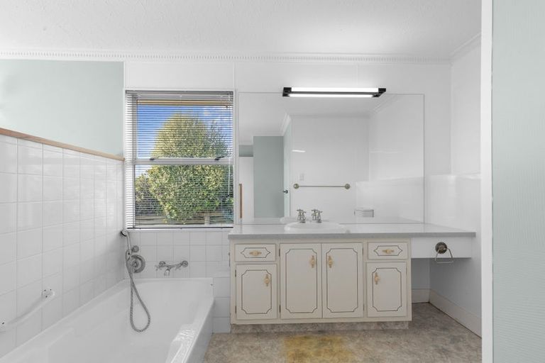 Photo of property in 10 Lowther Drive, Witherlea, Blenheim, 7201