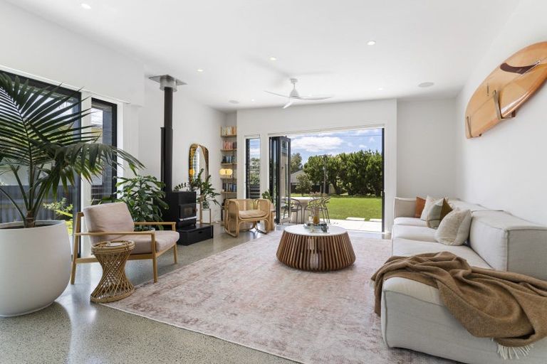 Photo of property in 221 Sylvia Road, Whangamata, 3620