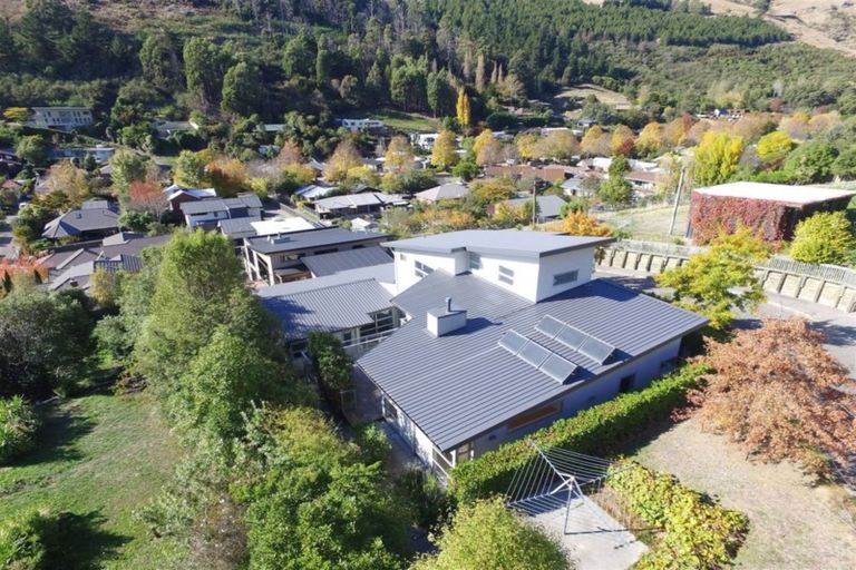 Photo of property in 5 Maurice Knowles Lane, Cashmere, Christchurch, 8022