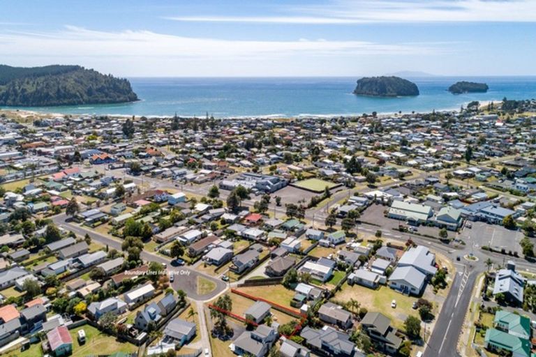 Photo of property in 119 Aberdeen Place, Whangamata, 3620