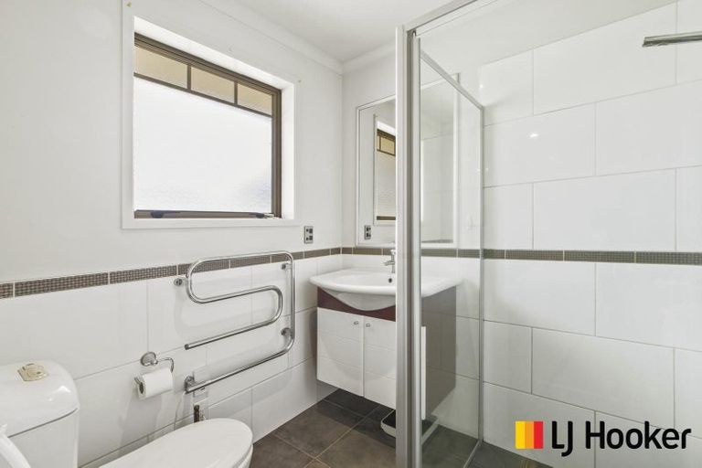 Photo of property in 33 Parkhaven Drive, Rosehill, Papakura, 2113