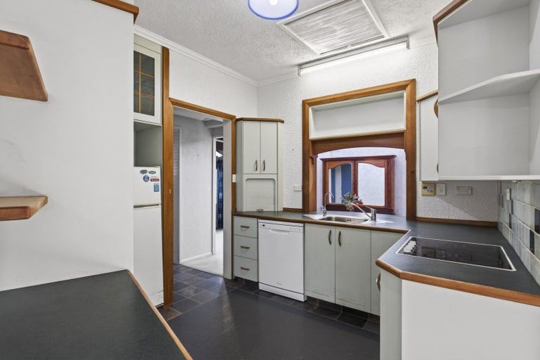 Photo of property in 5 Seddon Street, Westown, New Plymouth, 4310