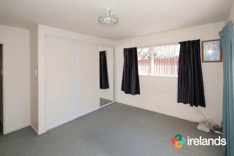 Photo of property in 2/4 Mull Place, Broomfield, Christchurch, 8042