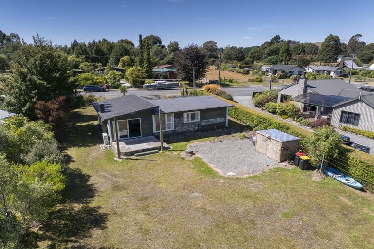 Photo of property in 36 Home Street, Manapouri, 9679