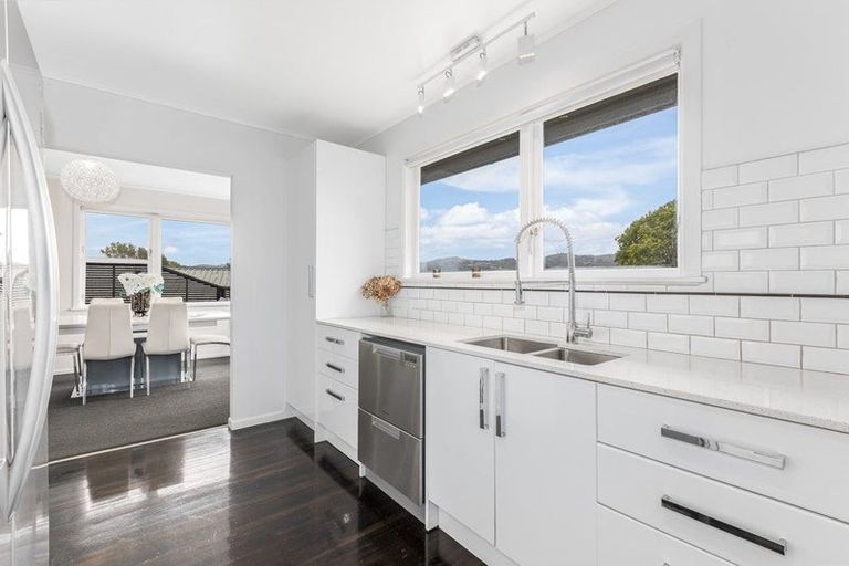 Photo of property in 5 Mission Street, Waterloo, Lower Hutt, 5011