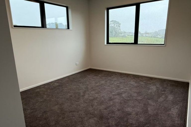 Photo of property in 13 Piringa Road, Pukekohe, 2120