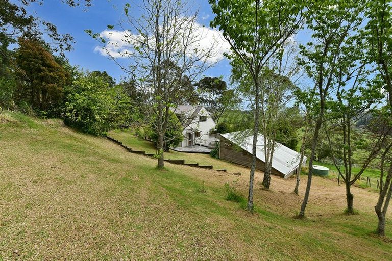 Photo of property in 136 Mclachlan Road, Kaukapakapa, Warkworth, 0984