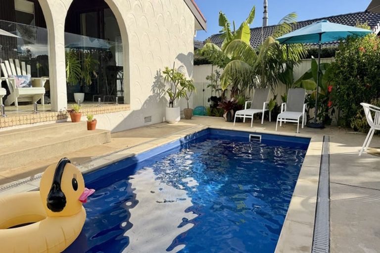 Photo of property in 41 Porritt Avenue, Chatswood, Auckland, 0626