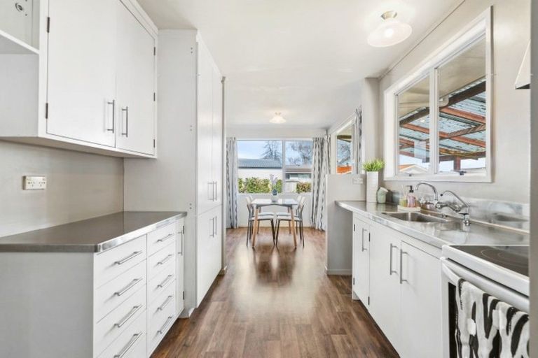 Photo of property in 106 Whatawhata Road, Dinsdale, Hamilton, 3204