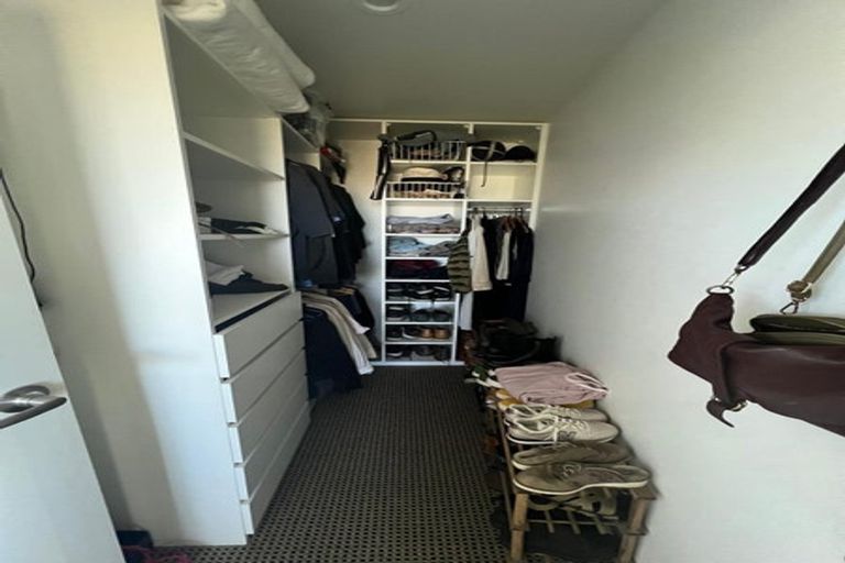 Photo of property in 32f Parr Terrace, Castor Bay, Auckland, 0620