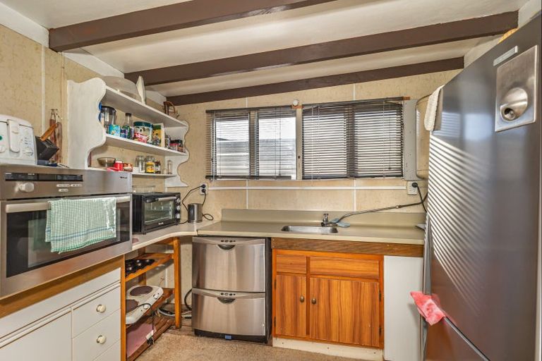 Photo of property in 25 Himatangi Street, Himatangi Beach, Foxton, 4891