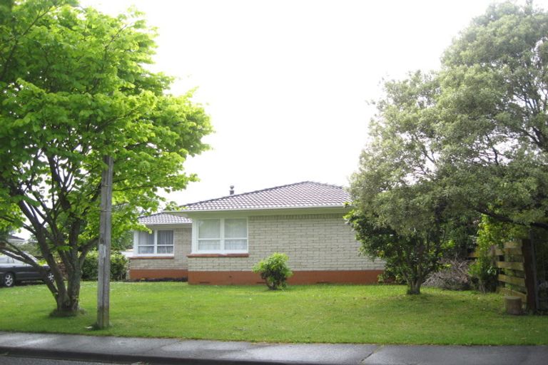 Photo of property in 4 Tatariki Street, Rosehill, Papakura, 2113