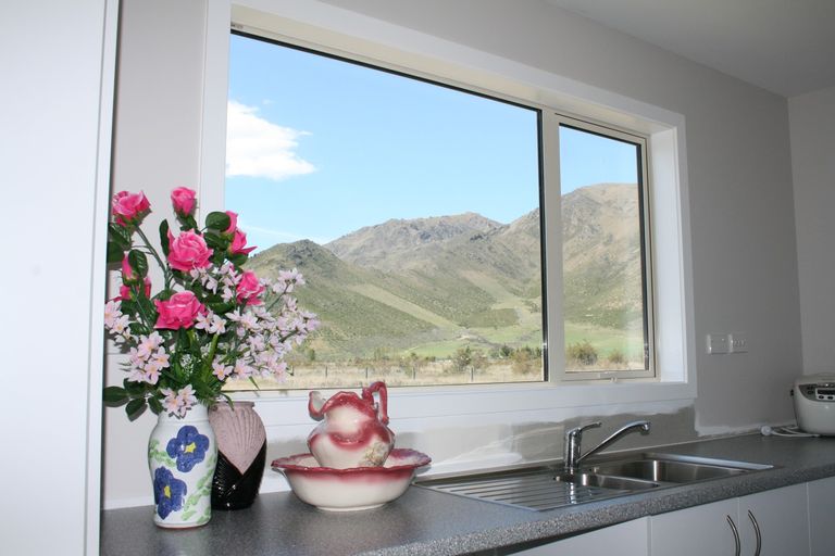Photo of property in 14 Cirrus Place, Omarama, 9412