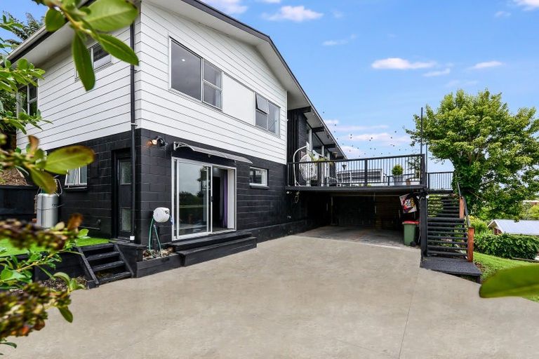 Photo of property in 11 Caernarvon Street, Dinsdale, Hamilton, 3204