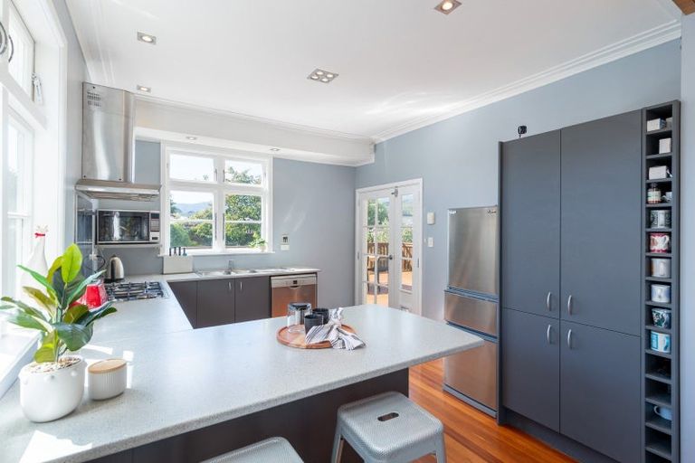 Photo of property in 60 Pine Avenue, Ebdentown, Upper Hutt, 5018