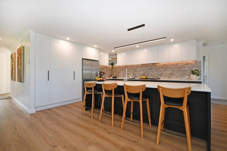 Photo of property in 19 Montgomery Crescent, Kinloch, Taupo, 3377