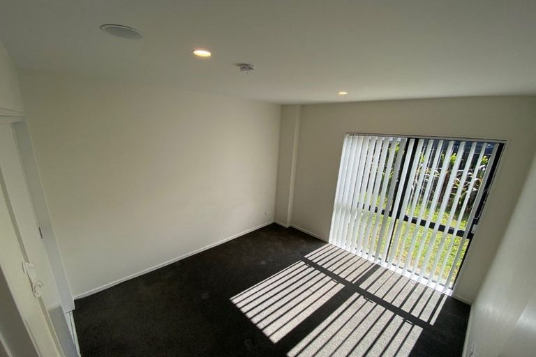 Photo of property in 1/7g Newelm Lane, Flat Bush, Auckland, 2019