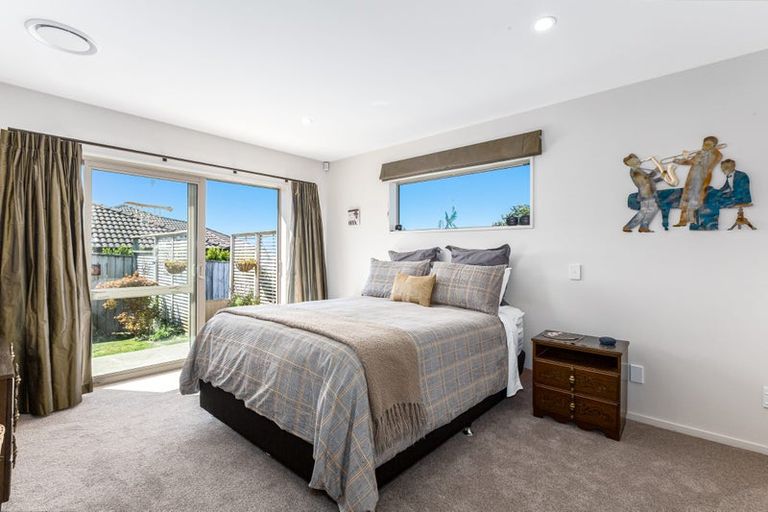 Photo of property in 25 Kahurangi Heights, Aotea, Porirua, 5024