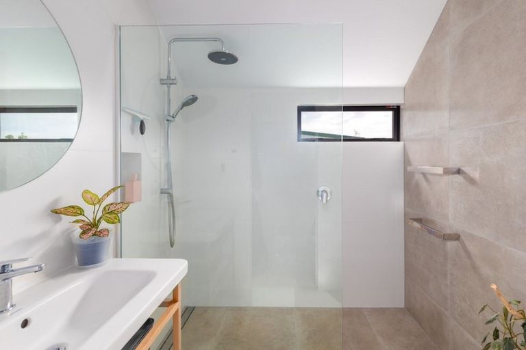 Photo of property in 49a Hawkesbury Avenue, St Albans, Christchurch, 8014