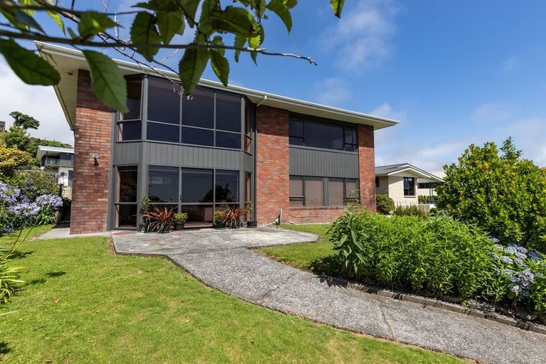 Photo of property in 83 Main South Road, Karoro, Greymouth, 7805