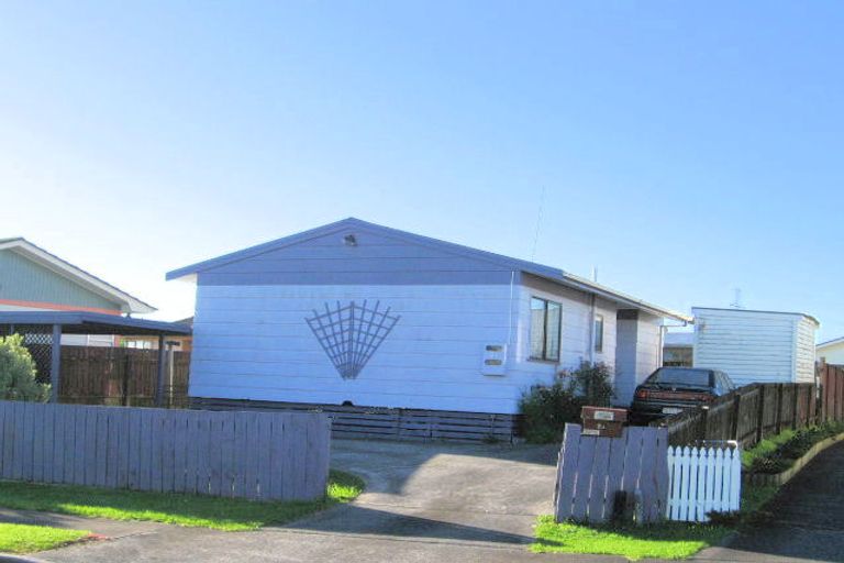 Photo of property in 2a Rimini Place, Clover Park, Auckland, 2023