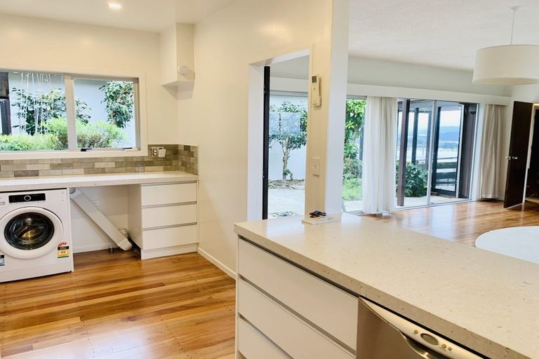 Photo of property in 6 Stormont Place, Kingston, Wellington, 6021