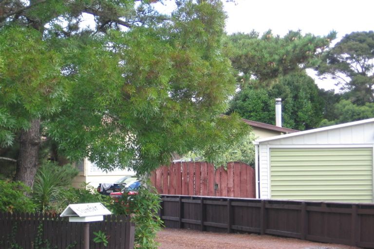 Photo of property in 1 Ciprian Place, Henderson, Auckland, 0612