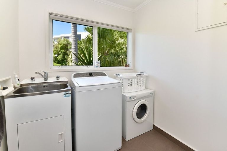 Photo of property in 20 Whale Cove, Stanmore Bay, Whangaparaoa, 0932