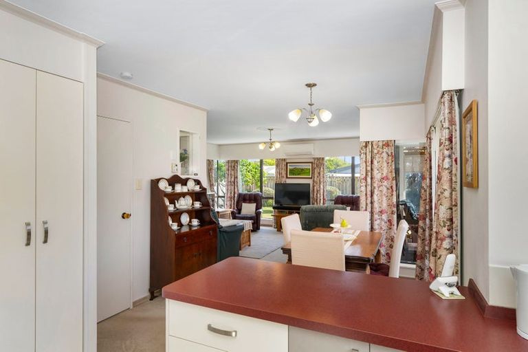 Photo of property in 102a Queen Street West, Levin, 5510